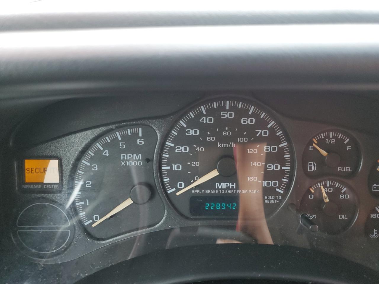2001 Chevrolet Tahoe K1500 VIN: 1GNEK13T41J315396 Lot: 64063135