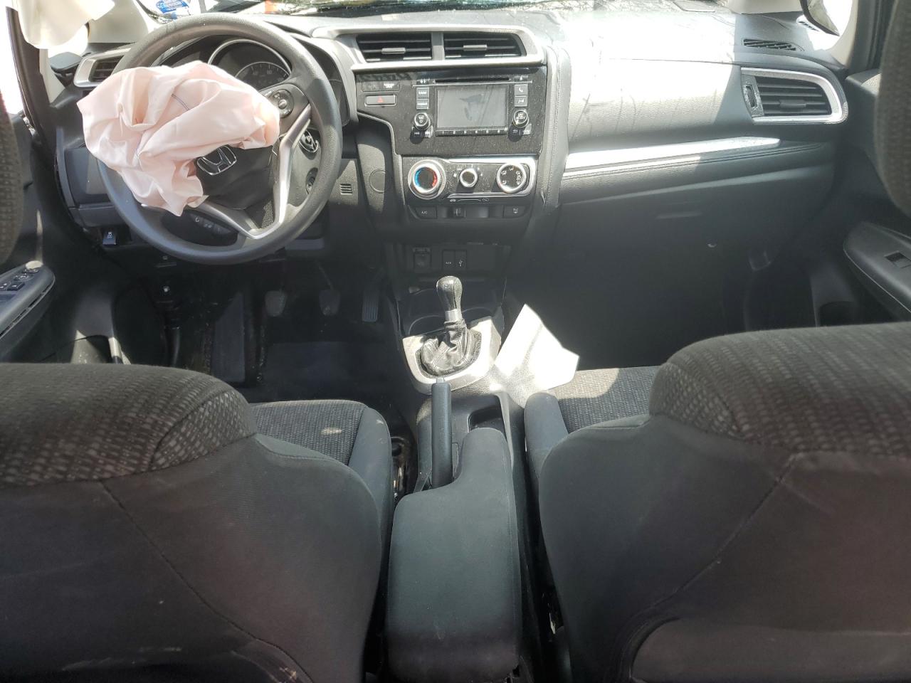 2015 Honda Fit Lx VIN: 3HGGK5G52FM773759 Lot: 64439285