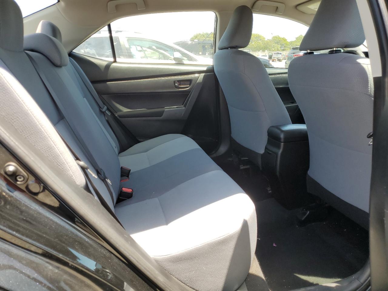 2017 Toyota Corolla L VIN: 5YFBURHE2HP677862 Lot: 64296605