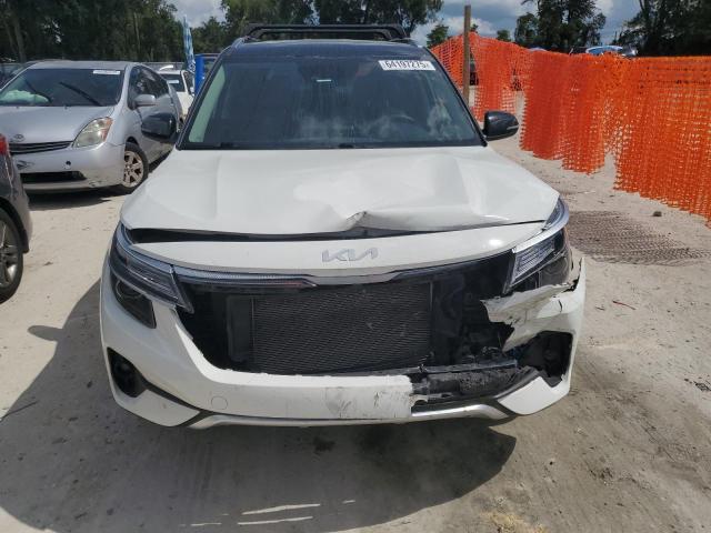  KIA SELTOS 2022 Biały