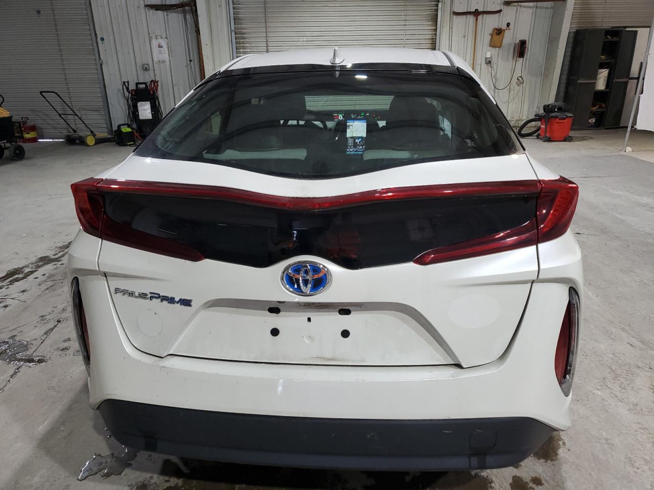 2017 Toyota Prius Prime VIN: JTDKARFP0H3046646 Lot: 63763485