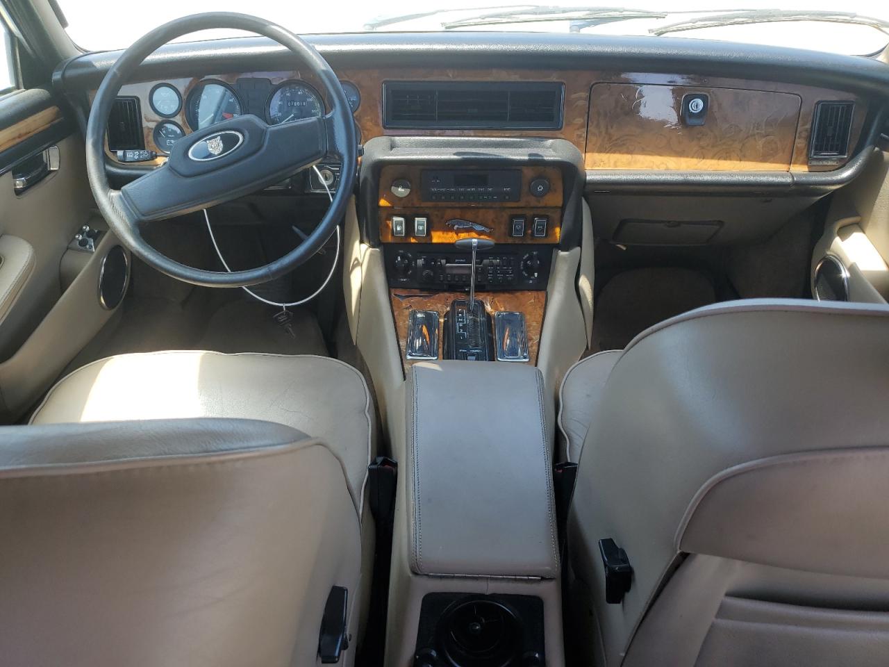 1986 Jaguar Xj6 Vanden Plas VIN: SAJAY1346GC439179 Lot: 65069865