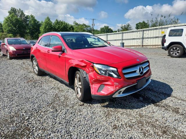  MERCEDES-BENZ GLA-CLASS 2015 Czerwony