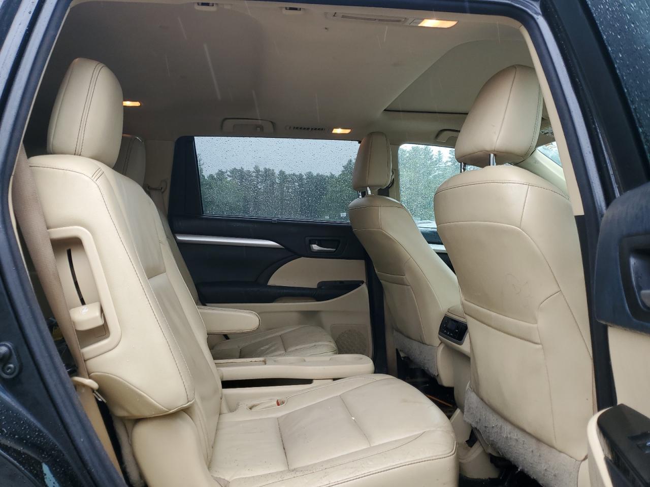 2014 Toyota Highlander Xle VIN: 5TDJKRFH5ES018000 Lot: 63294695