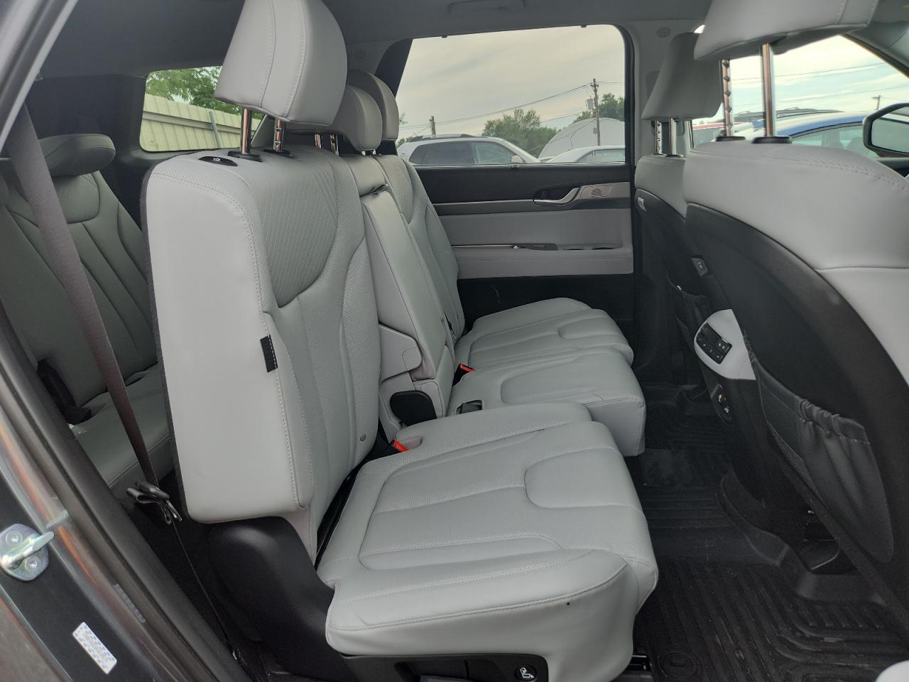 2023 Hyundai Palisade Sel Premium VIN: KM8R4DGE6PU610519 Lot: 63813315