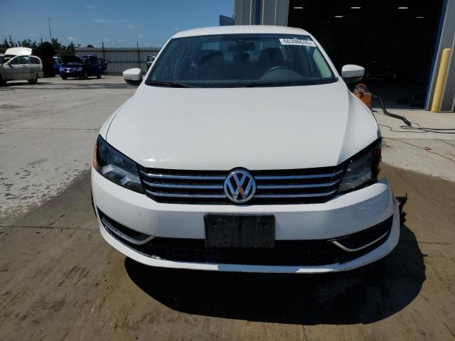  VOLKSWAGEN PASSAT 2015 Biały
