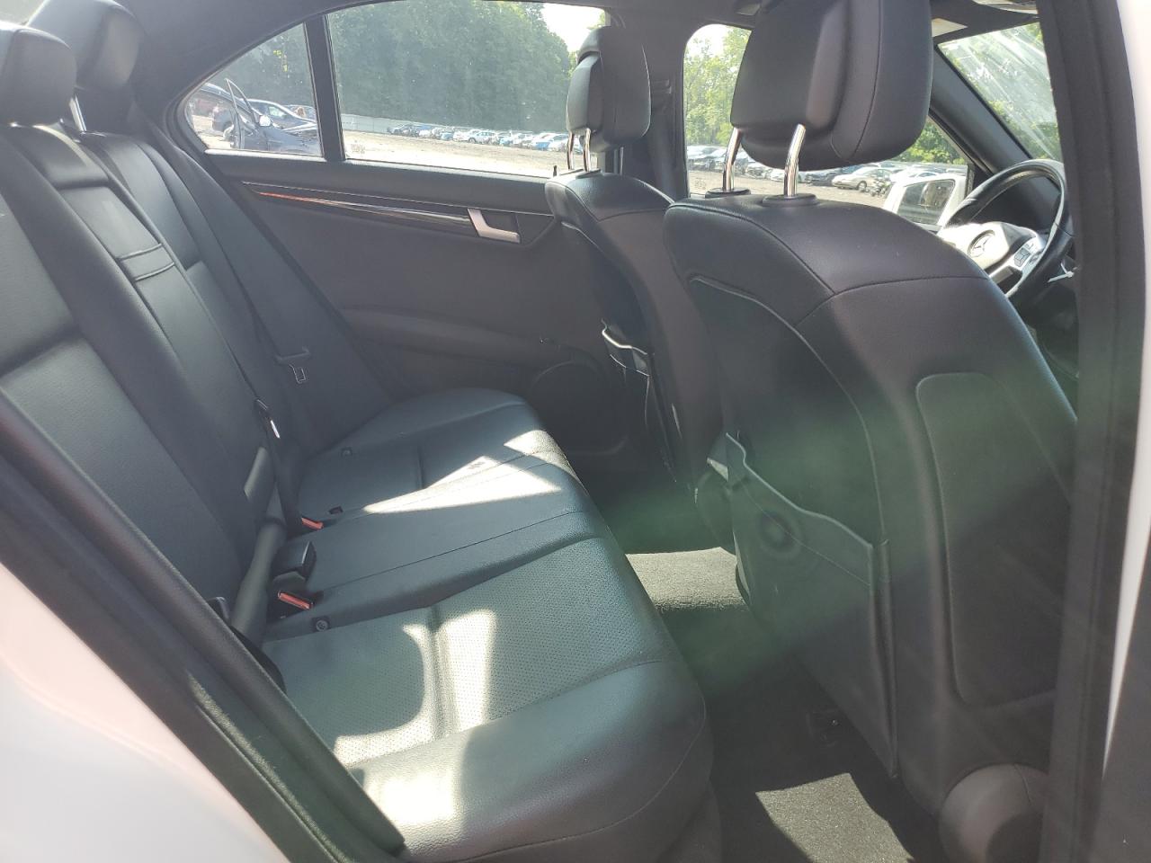 2014 Mercedes-Benz C 300 4Matic VIN: WDDGF8AB8EG217568 Lot: 64552225