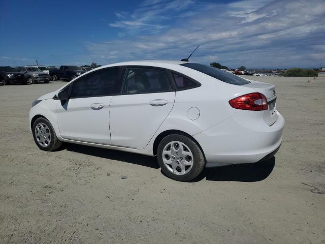 Седаны FORD FIESTA 2013 Белы