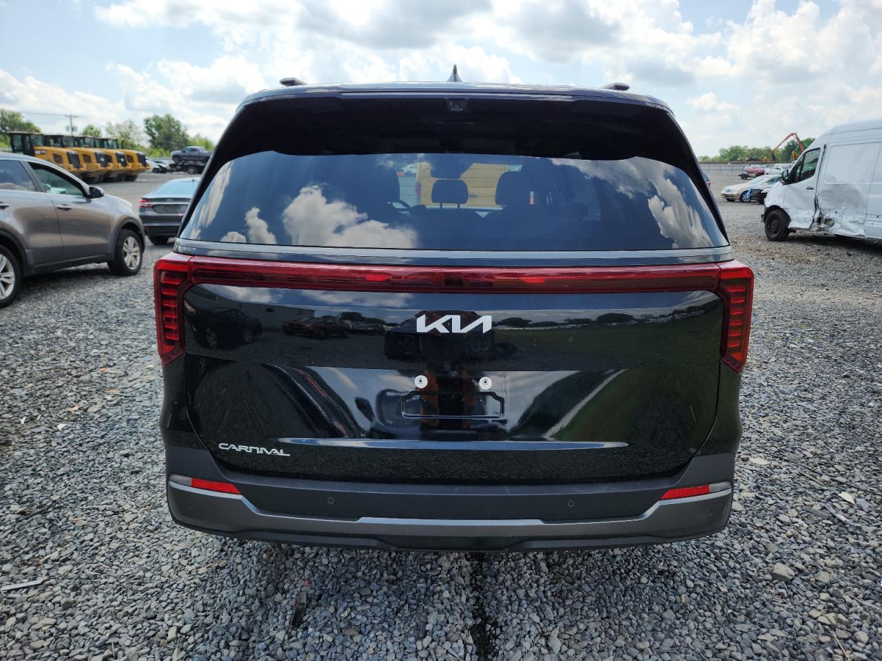 2025 Kia Carnival Sx VIN: KNDNE5K34S6458099 Lot: 64074675