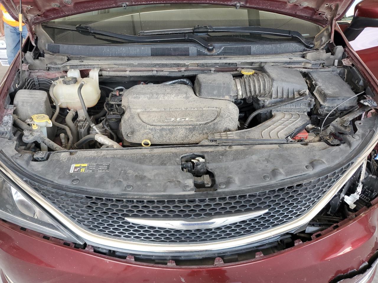 2017 Chrysler Pacifica Touring L VIN: 2C4RC1BGXHR768259 Lot: 65129945