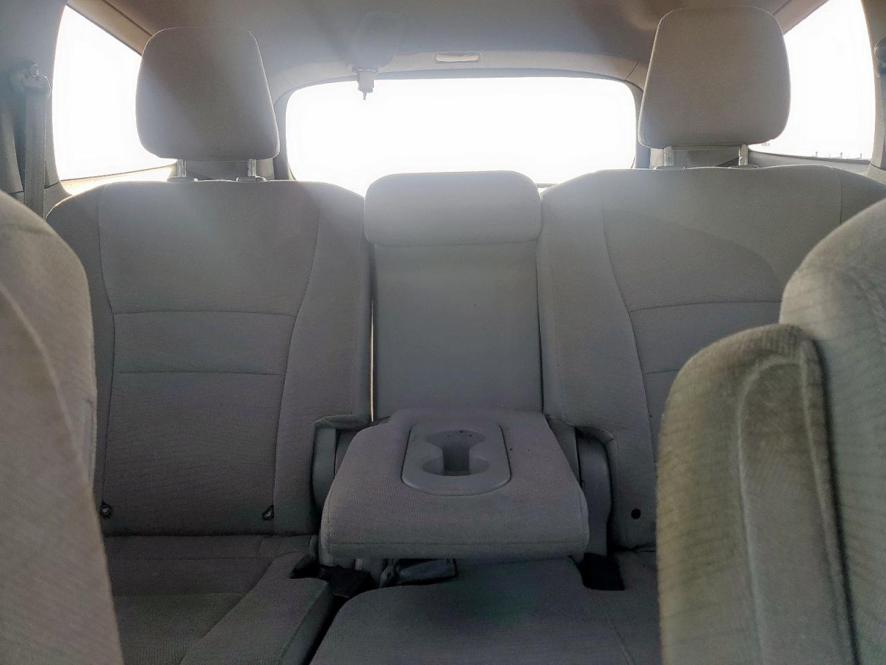 2018 Honda Pilot Lx VIN: 5FNYF5H15JB029542 Lot: 64699805