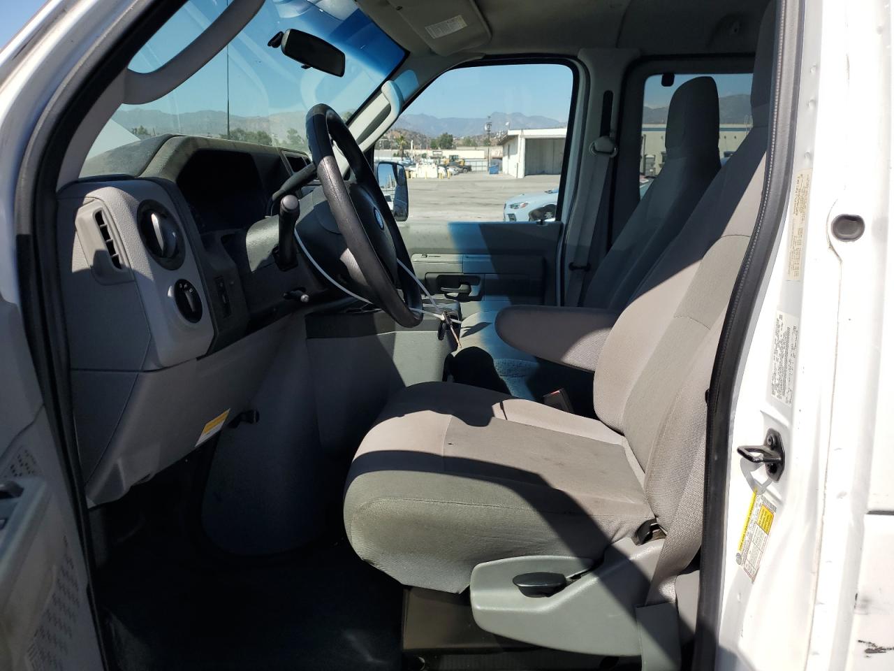 2014 Ford Econoline E350 Super Duty Wagon VIN: 1FBSS3BL4EDA85358 Lot: 62875725