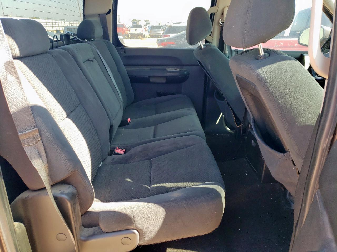 2008 Chevrolet Silverado C1500 VIN: 2GCEC13J881302871 Lot: 64832235