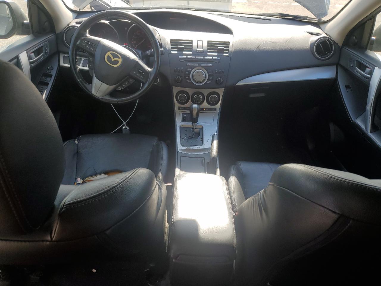 2011 Mazda 3 S VIN: JM1BL1W57B1378032 Lot: 64574405