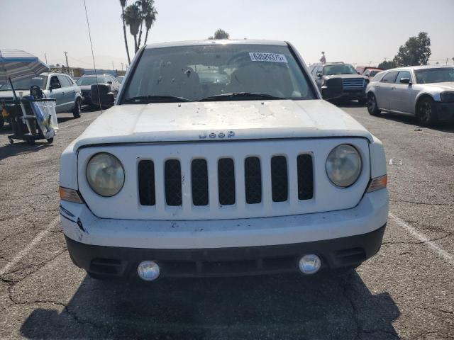  JEEP PATRIOT 2016 Белы