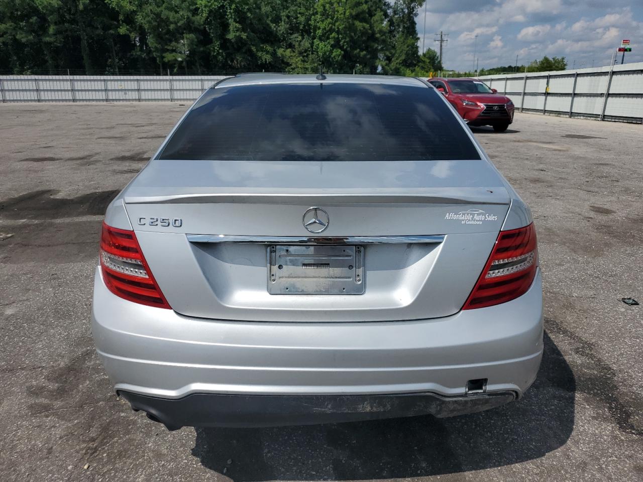 2014 Mercedes-Benz C 250 VIN: WDDGF4HB4EA957992 Lot: 62851315