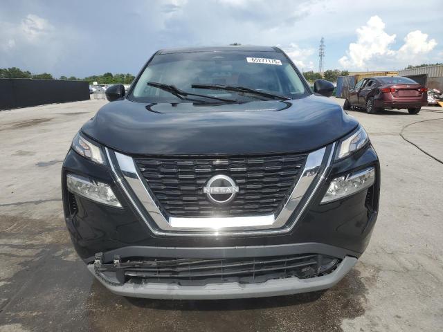  NISSAN ROGUE 2022 Czarny