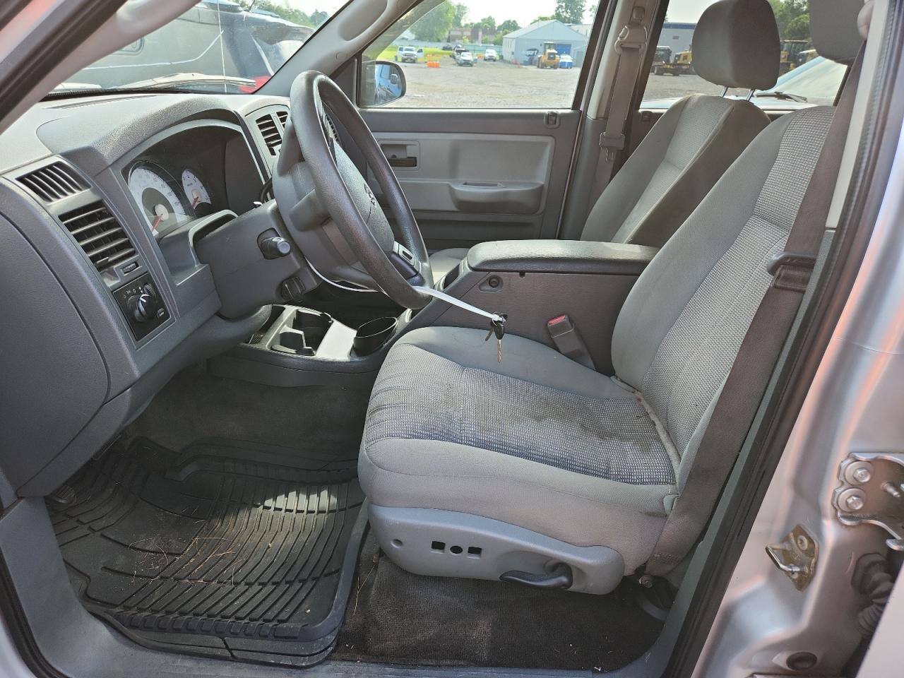 2006 Dodge Dakota Quad VIN: 1D7HE28K86S635329 Lot: 63930725