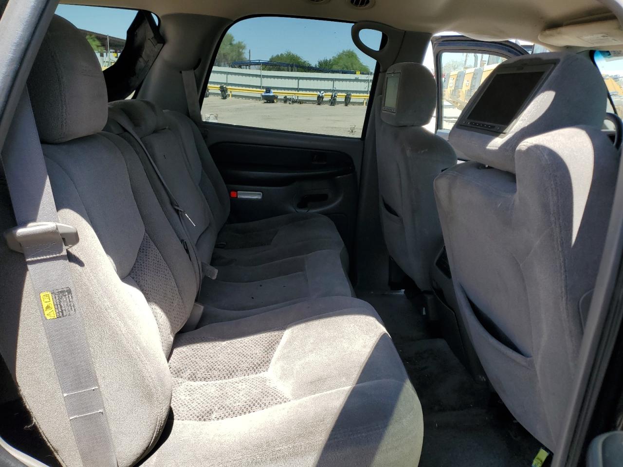 2003 Chevrolet Tahoe K1500 VIN: 1GNEK13Z43R243348 Lot: 64107665