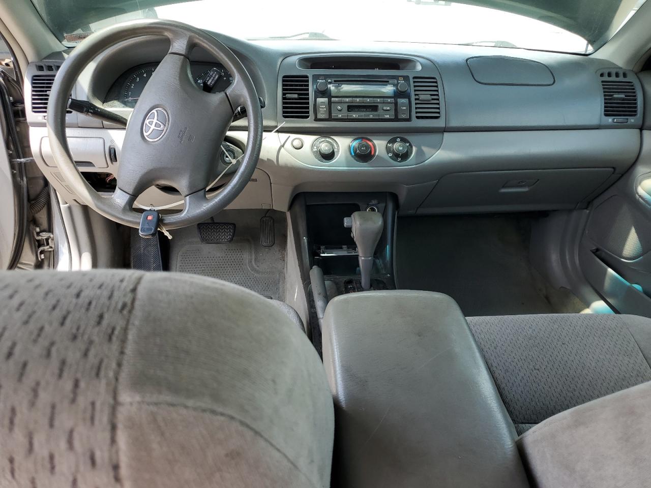 2003 Toyota Camry Le VIN: 4T1BE32K33U719097 Lot: 65037185