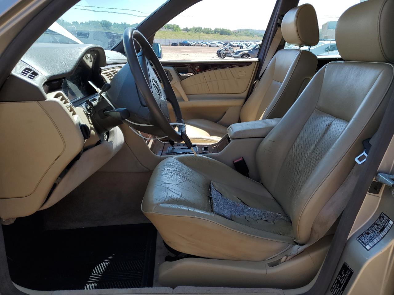 1996 Mercedes-Benz E 320 VIN: WDBJF55F8TJ009202 Lot: 64995815