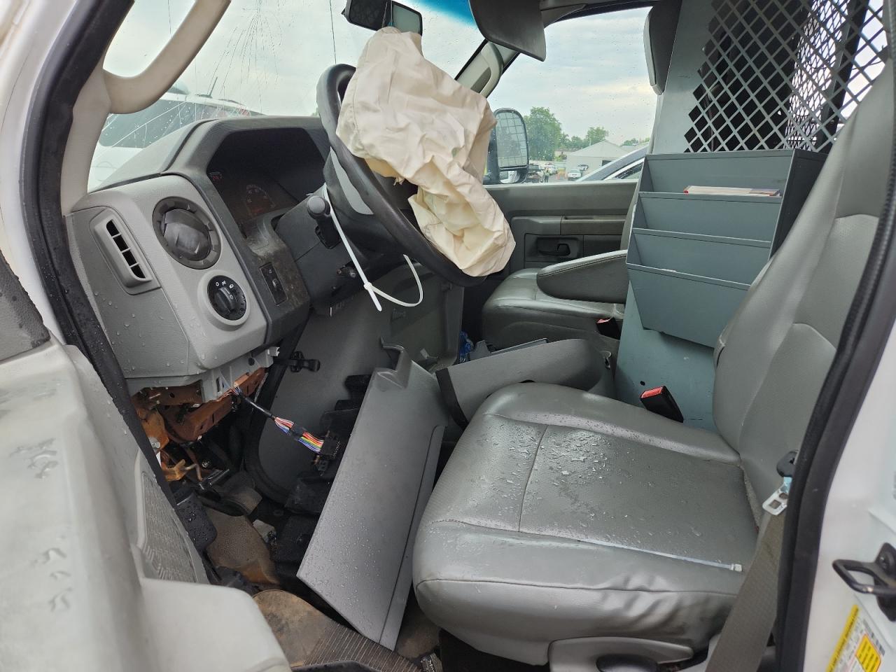 2013 Ford Econoline E150 Van VIN: 1FTNE1EL7DDB07402 Lot: 63093475