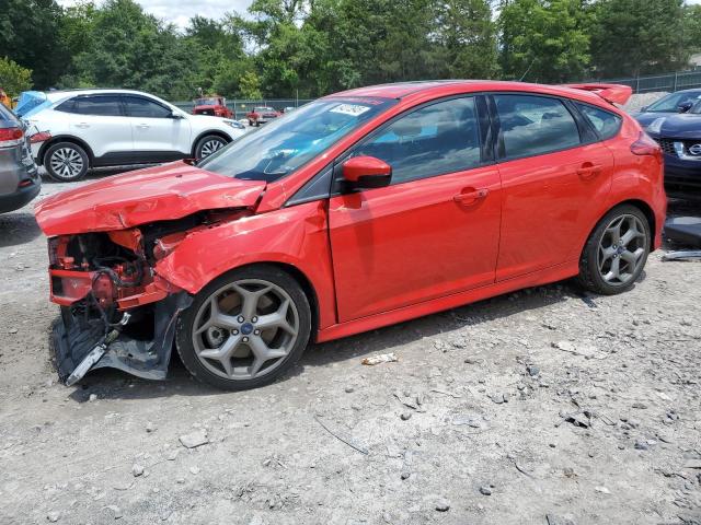  FORD FOCUS 2017 Czerwony
