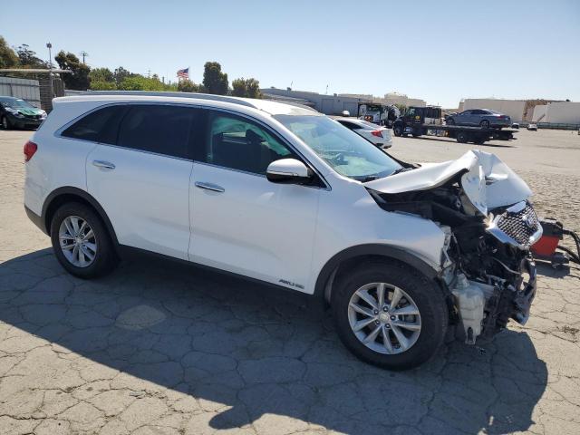  KIA SORENTO 2016 Белый