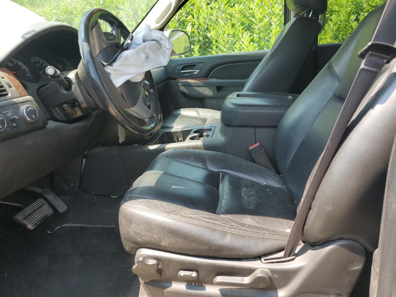 2014 Chevrolet Suburban K1500 Lt VIN: 1GNSKJE72ER199304 Lot: 64958255
