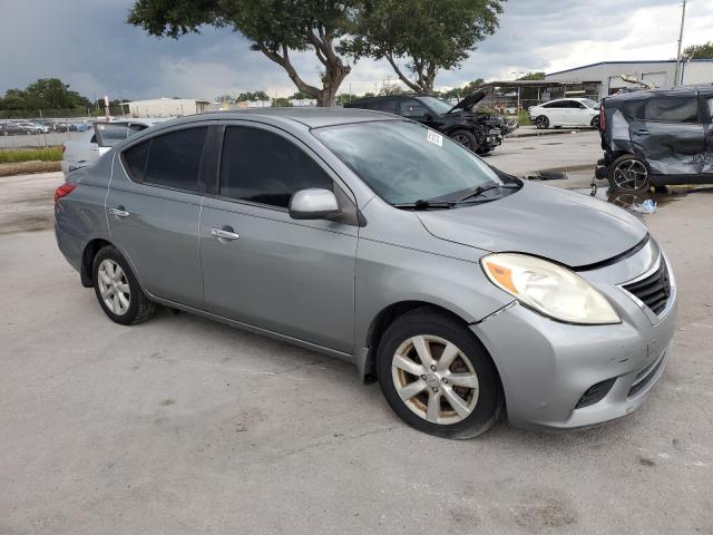  NISSAN VERSA 2014 Szary