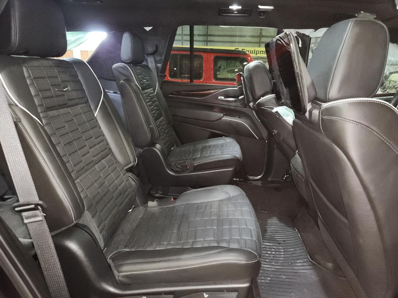 2022 Cadillac Escalade Premium Luxury Platinum VIN: 1GYS3DKL1NR215933 Lot: 62893325