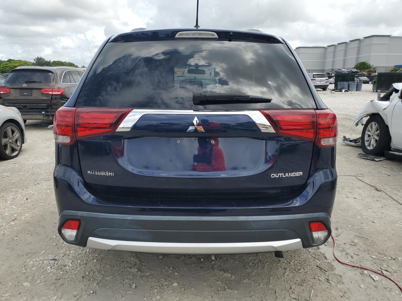 2016 Mitsubishi Outlander Se VIN: JA4AZ3A34GZ027500 Lot: 65452225