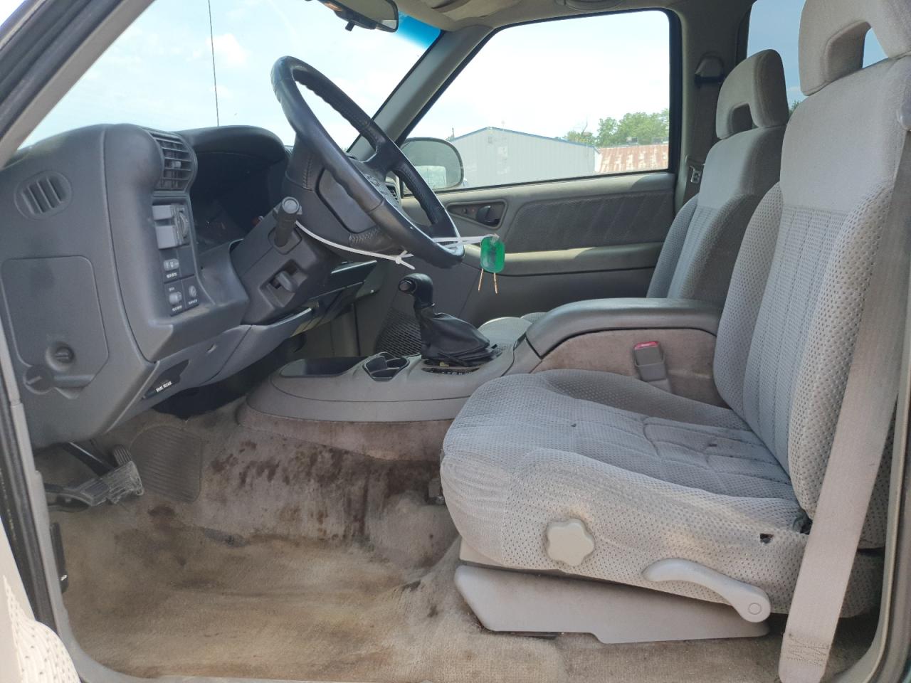 1997 Chevrolet Blazer VIN: 1GNCS13W9V2235805 Lot: 62324475