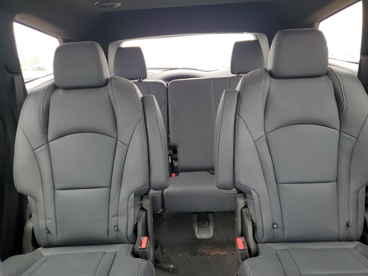 2022 Buick Enclave Essence VIN: 5GAERBKW8NJ165919 Lot: 65432305