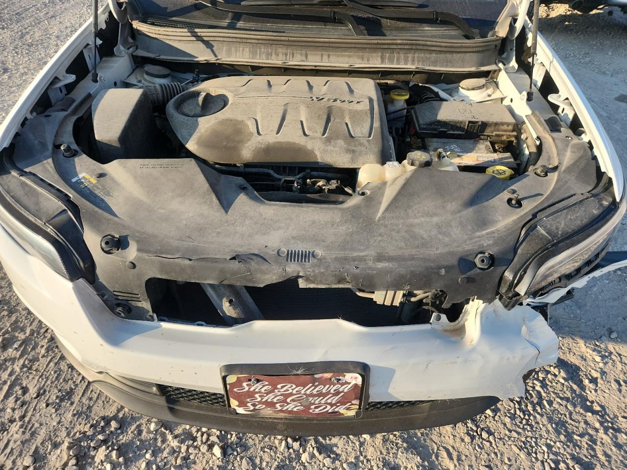 2019 Jeep Cherokee Latitude Plus VIN: 1C4PJMLX1KD359896 Lot: 64232265