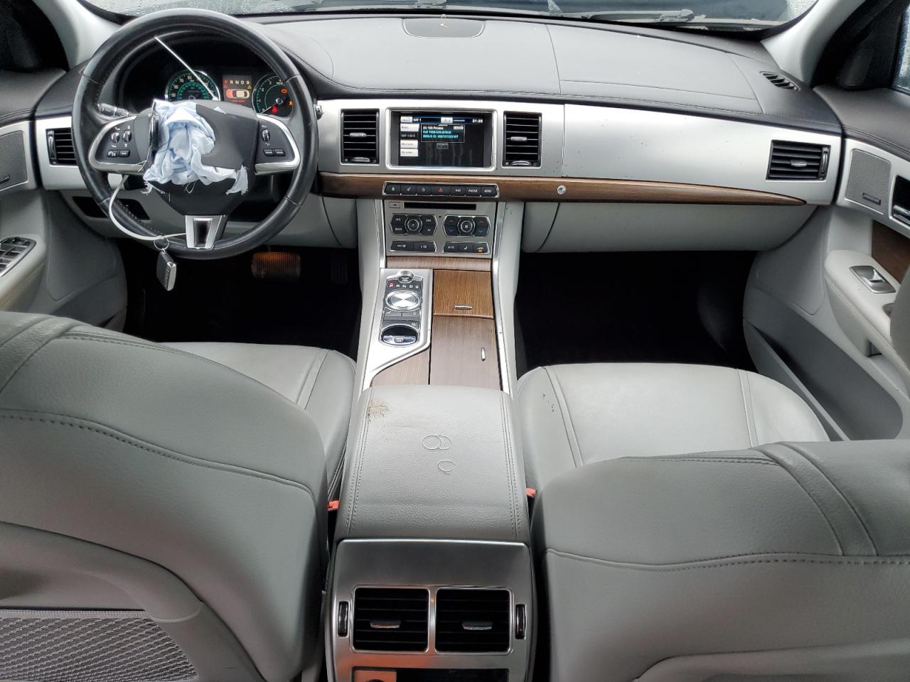 2015 Jaguar Xf 2.0T Premium VIN: SAJWA0FS4FPU75507 Lot: 63196605