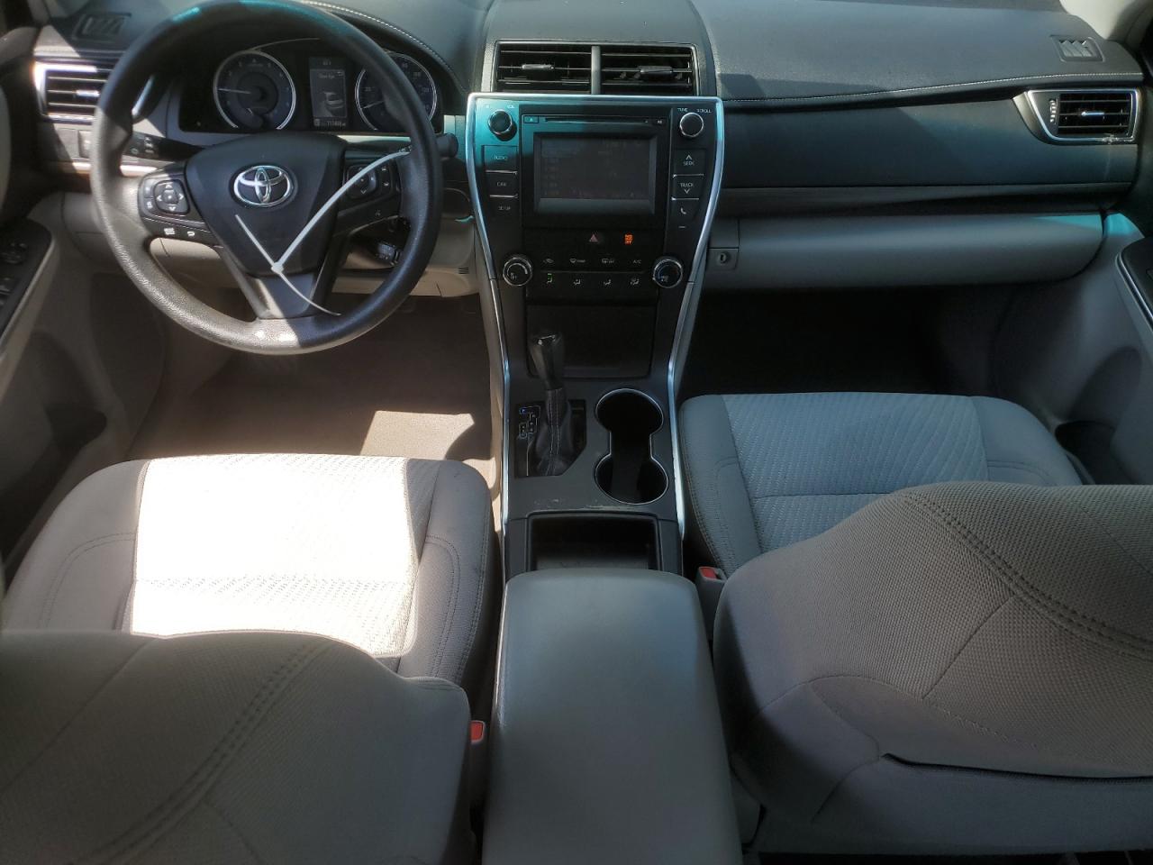 2016 Toyota Camry Le VIN: 4T1BF1FK8GU227652 Lot: 63468175