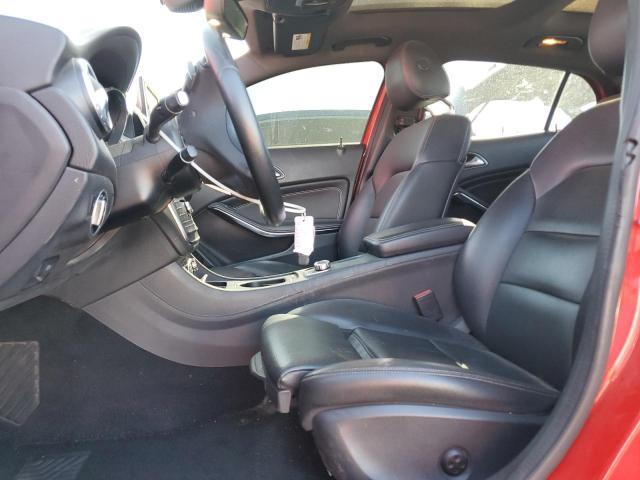 Parquets MERCEDES-BENZ GLA-CLASS 2016 Red