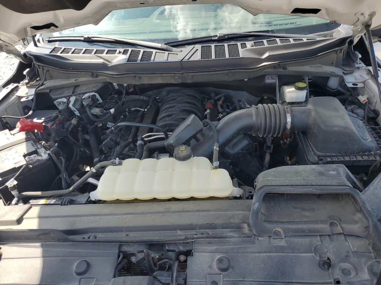 2022 Ford F150 Supercrew VIN: 1FTFW1E57NKF13938 Lot: 63041805