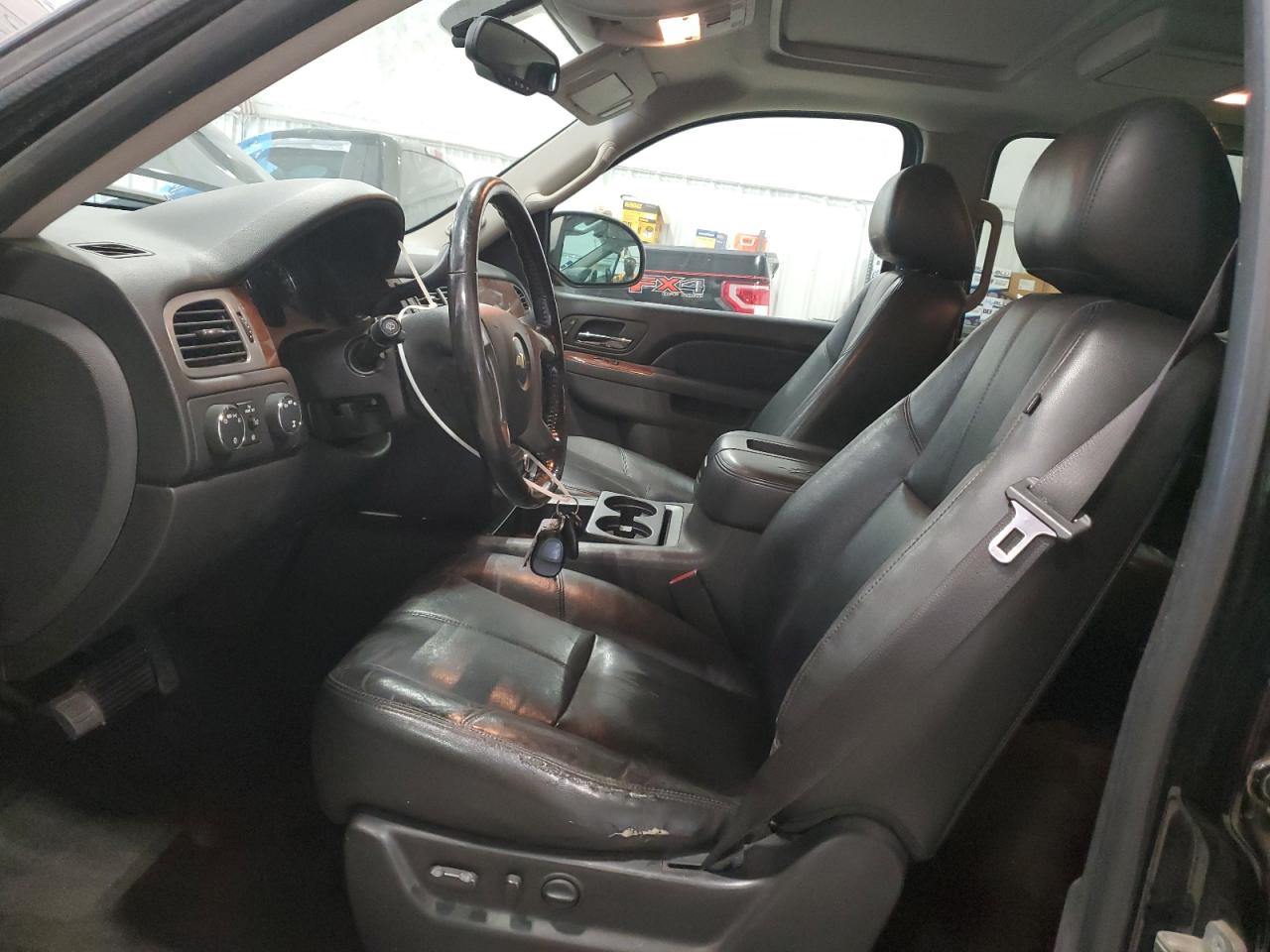 2013 Chevrolet Suburban K1500 Lt VIN: 1GNSKJE7XDR241989 Lot: 64789945