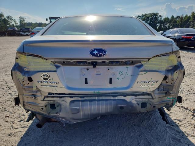  SUBARU LEGACY 2017 Srebrny