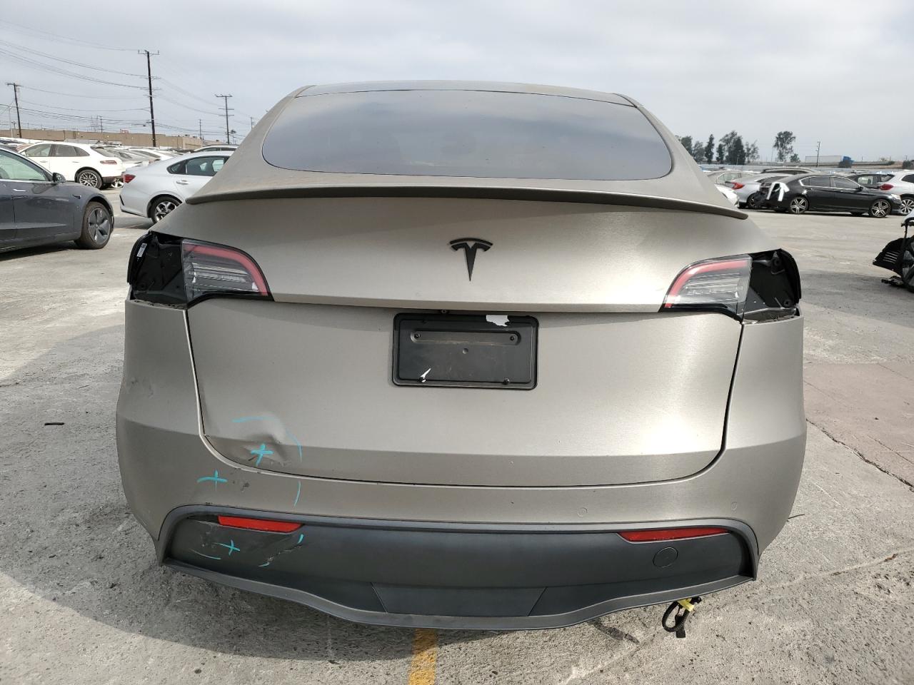 2021 Tesla Model Y VIN: 5YJYGDEE6MF077098 Lot: 64293565