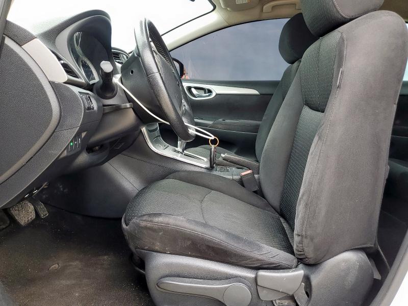 Sedans NISSAN SENTRA 2015 Srebrny