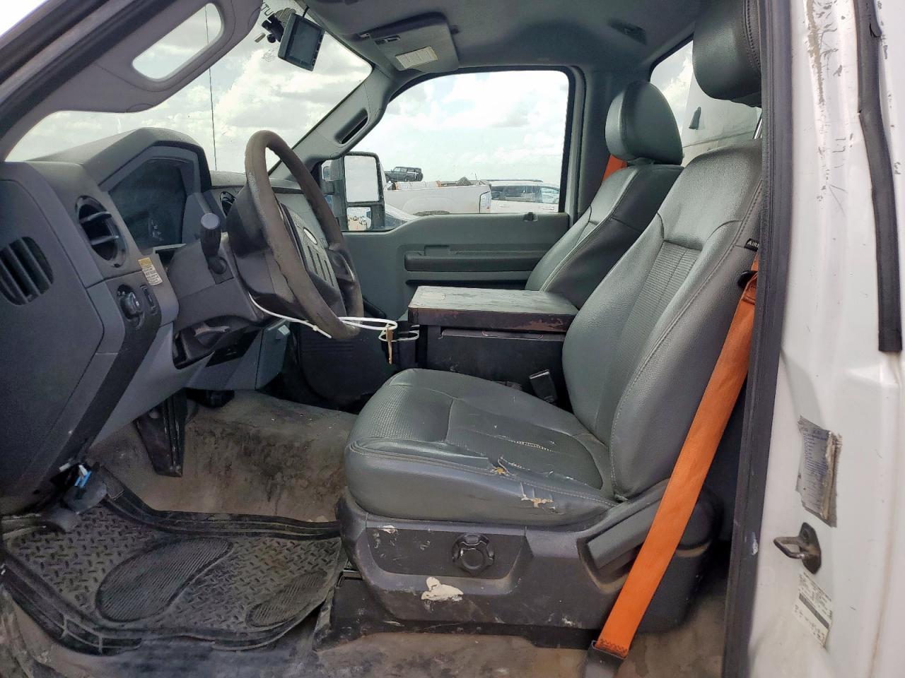 2013 Ford F350 Super Duty VIN: 1FDRF3A66DEB92104 Lot: 64672535