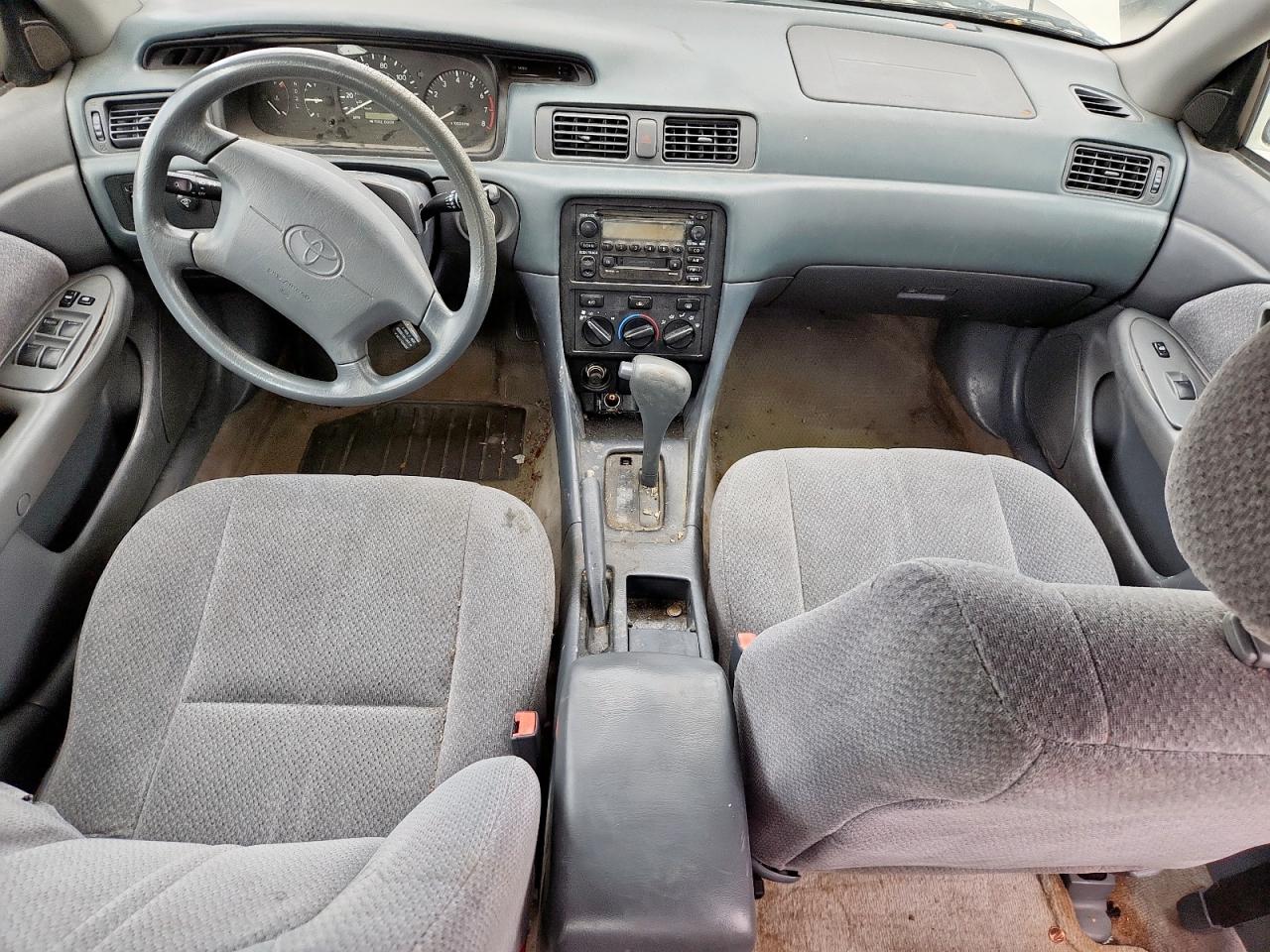 2000 Toyota Camry Ce VIN: 4T1BG22K5YU632023 Lot: 58242115