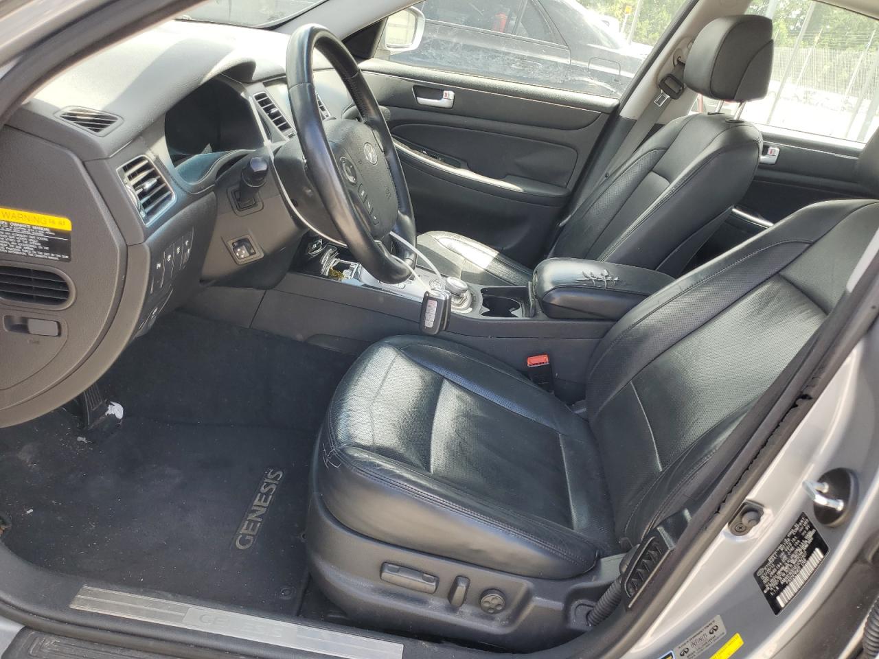 2014 Hyundai Genesis 3.8L VIN: KMHGC4DDXEU262307 Lot: 64306735
