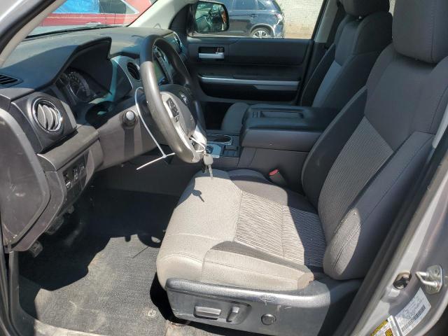 Pickups TOYOTA TUNDRA 2016 Srebrny