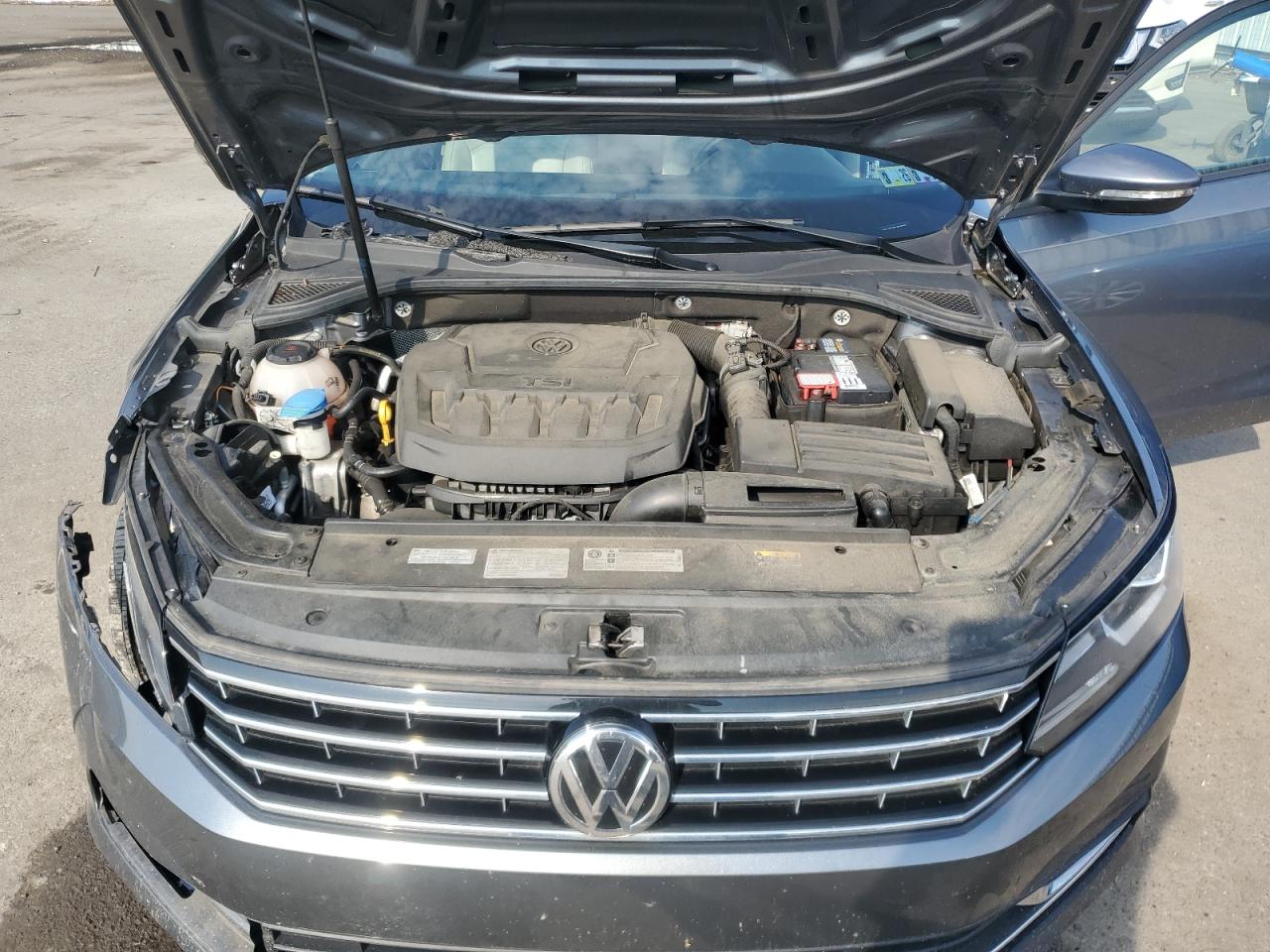 2019 Volkswagen Passat Wolfsburg VIN: 1VWLA7A32KC013004 Lot: 62879905