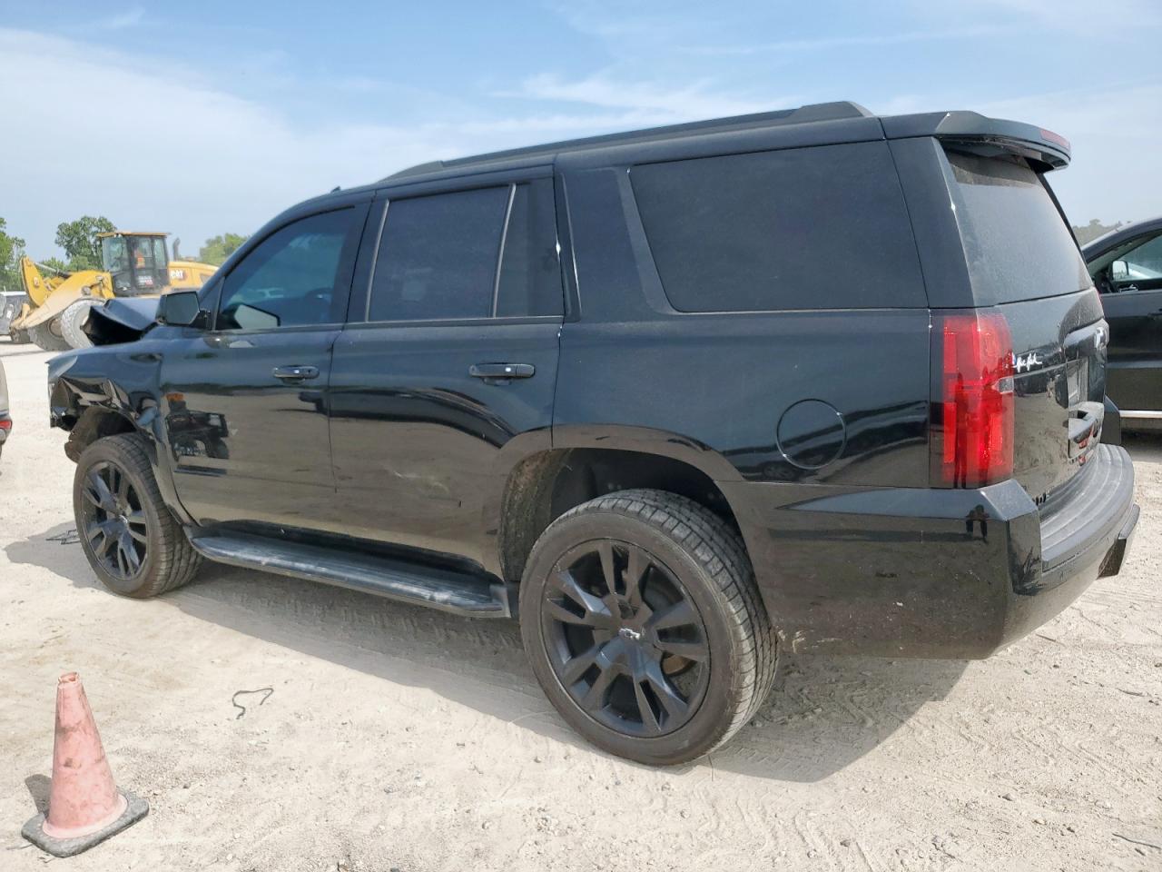 2018 Chevrolet Tahoe C1500 Premier black null gas 1GNSCCKJ2JR398453 photo #3
