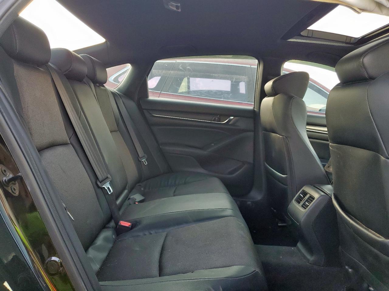 1HGCV2F34JA021619 HONDA ACCORD 2018